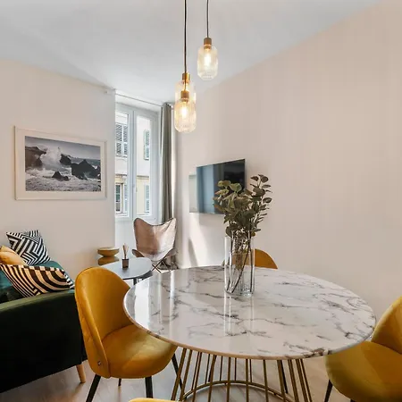 2p Architecte Hyper-centre Daire Nice