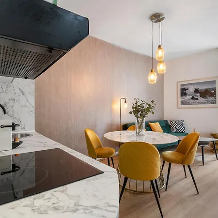 2p Architecte Hyper-centre Daire *
